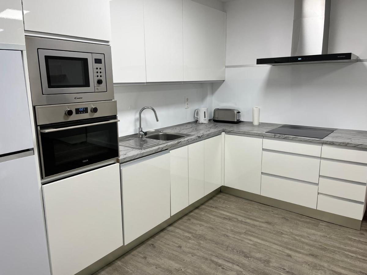 Apartamento En La Playa. Free Parking. Free Wifi L' Escala Luaran gambar